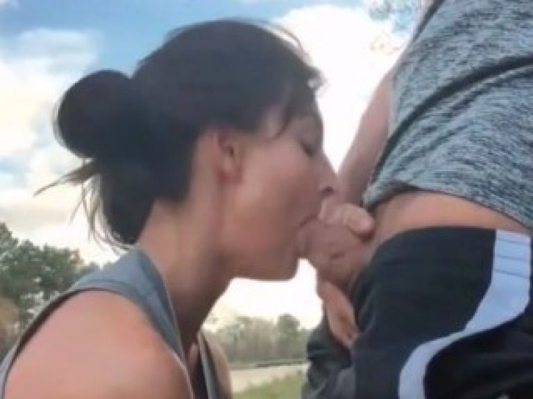 Crunchboy upskirt ball sucking outdoor
